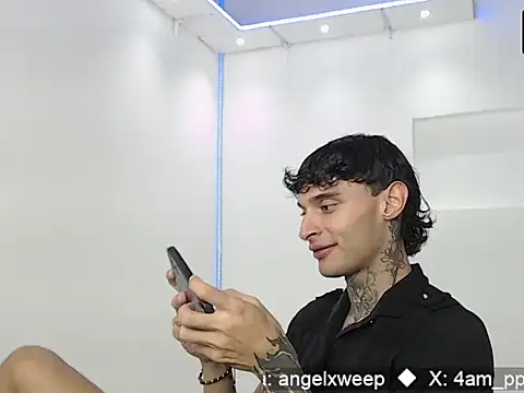 yourxcyberxangel online show from March 2026 02:15:01 AM