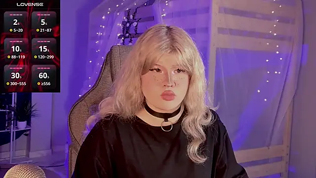 LilithNlsn online show from July 2026 03:36:02 PM