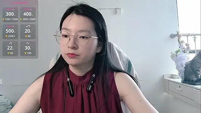 Snapshot of Eeya-36 chatting on April 2026 06:44:01 AM Eeya-36 online show from April 2026 06:44:01 AM