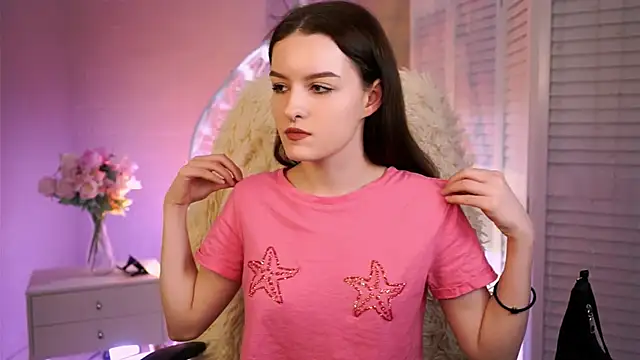 Snapshot of KellieBanshe chatting on March 2026 12:44:01 PM KellieBanshe online show from March 2026 12:44:01 PM