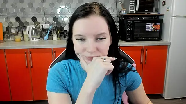 Mary Blu online show from January 2025 09:05:02 PM