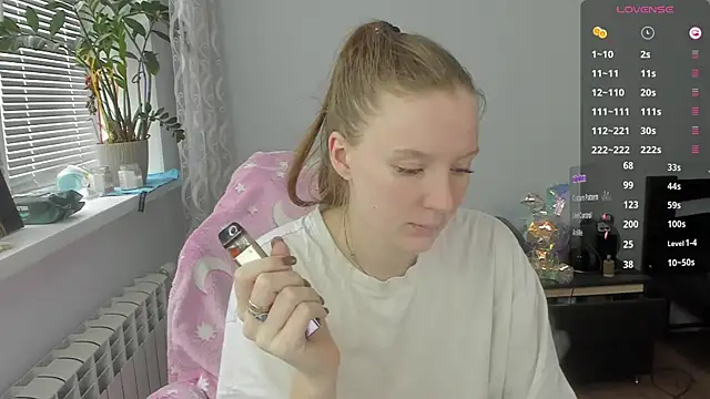 Mary Blu online show from November 2025 10:26:02 AM