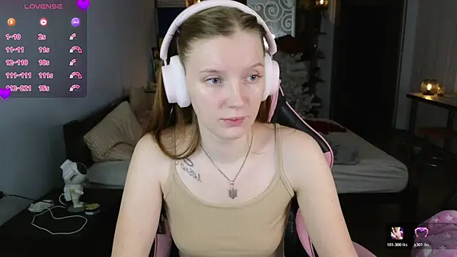 Snapshot of Mary_Blu chatting on January 2026 04:00:01 PM Mary Blu online show from January 2026 04:00:01 PM