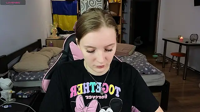 Snapshot of Mary_Blu chatting on February 2026 03:00:02 PM Mary Blu online show from February 2026 03:00:02 PM