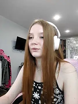 Snapshot of Mary_Blu chatting on February 2026 04:07:02 PM Mary Blu online show from February 2026 04:07:02 PM