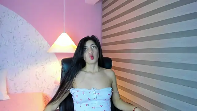 Snapshot of LILY_BRM chatting on May 2026 04:36:02 PM LILY BRM online show from May 2026 04:36:02 PM