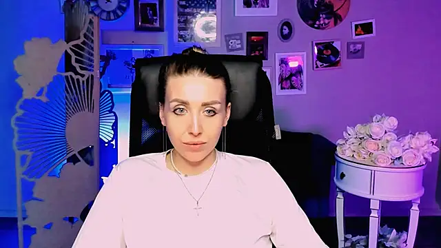 MonicaRiley online show from March 2026 03:50:01 PM