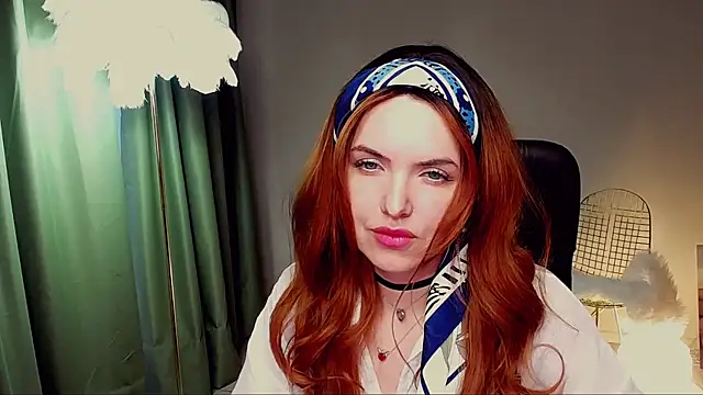 Snapshot of AliceSmite chatting on May 2026 02:45:01 PM AliceSmite online show from May 2026 02:45:01 PM