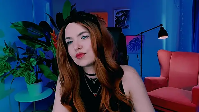 Snapshot of AliceSmite chatting on May 2026 11:51:02 AM AliceSmite online show from May 2026 11:51:02 AM