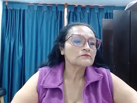  BellaNocturna online show from April 2026 10:27:01 PM