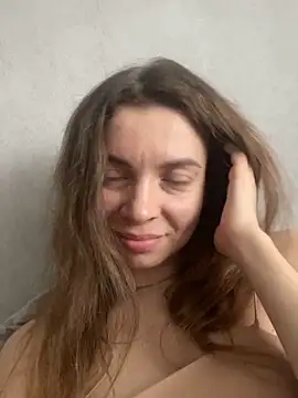 Luna2547 online show from March 2026 10:32:01 AM