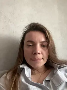 Luna2547 online show from March 2026 02:22:01 PM