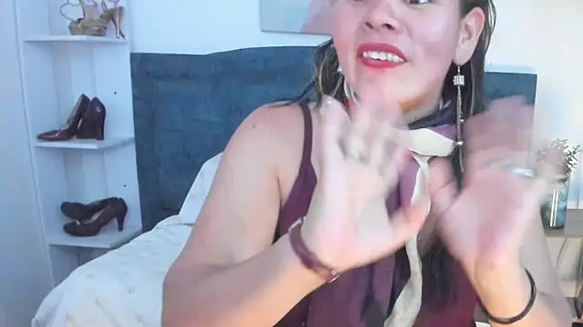 KiaraXMilf online show from March 2026 07:44:01 PM