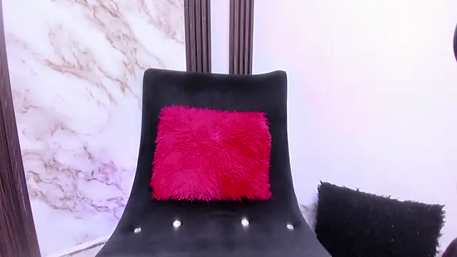 Snapshot of Nina_vegas chatting on May 2026 01:39:02 PM Nina vegas online show from May 2026 01:39:02 PM