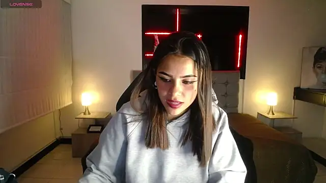  chloe 1 online show from March 2026 12:44:01 PM