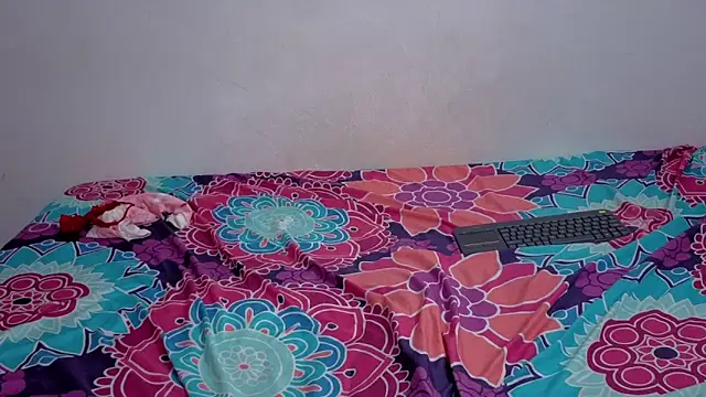 Scarlett Cherry  online show from June 2026 12:32:02 AM