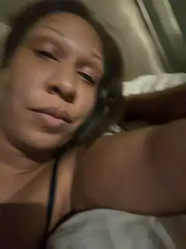 Snapshot of TrustMySoles chatting on March 2026 12:54:01 AM TrustMySoles online show from March 2026 12:54:01 AM