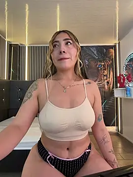 Snapshot of ManuelaVeeleez chatting on March 2026 03:56:02 AM ManuelaVeeleez online show from March 2026 03:56:02 AM