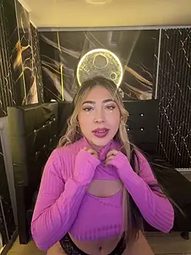 ManuelaVeeleez online show from April 2026 04:16:01 PM