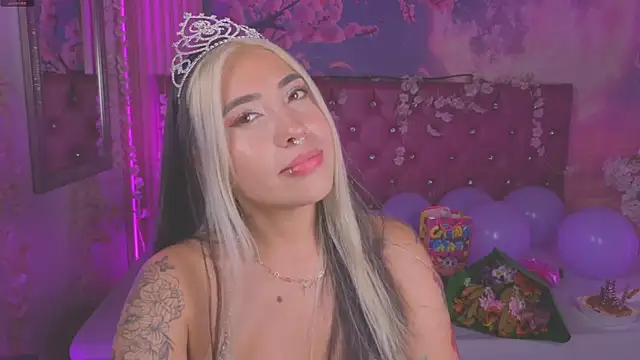 Snapshot of ManuelaVeeleez chatting on June 2026 05:38:01 AM ManuelaVeeleez online show from June 2026 05:38:01 AM