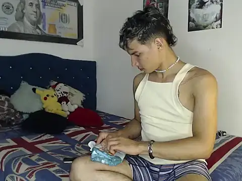 Snapshot of anthony_voss chatting on April 2026 05:25:01 AM anthony voss online show from April 2026 05:25:01 AM