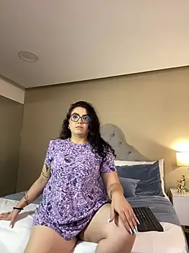 AlmaraRouge online show from June 2026 09:13:01 PM