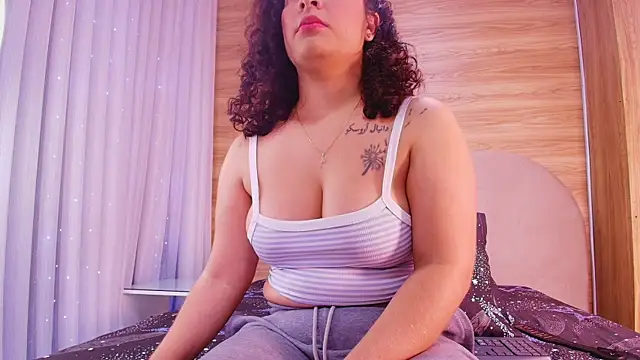 Snapshot of kiara_lp chatting on May 2026 03:02:01 AM kiara lp online show from May 2026 03:02:01 AM