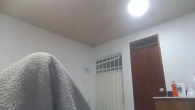 Jiwon Han online show from April 2026 01:22:01 AM