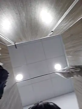 Snapshot of ovo0810 chatting on April 2026 10:24:02 AM ovo0810 online show from April 2026 10:24:02 AM