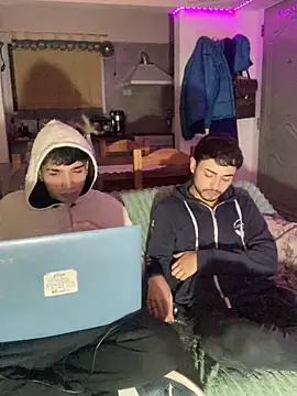 Lucasss2204 online show from March 2026 05:18:01 AM