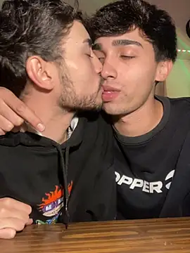 Lucasss2204 online show from April 2026 03:02:01 AM