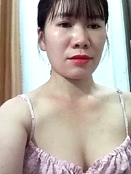Bondgirl 9 online show from May 2026 07:56:01 PM