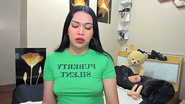 hugecelestina online show from April 2026 01:22:01 PM