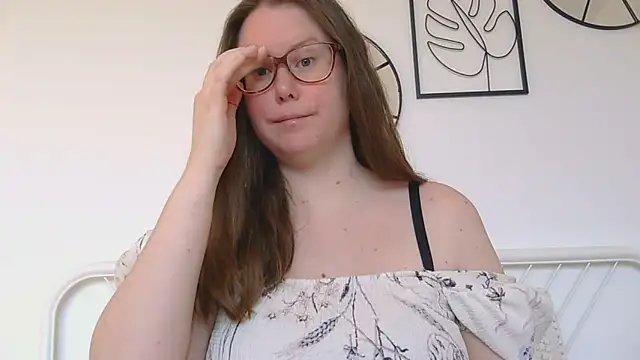 CelineThompson online show from March 2026 12:34:01 PM