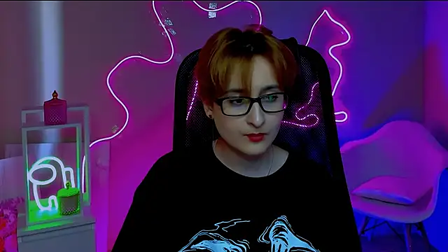 LixeLuna online show from April 2026 06:33:01 AM