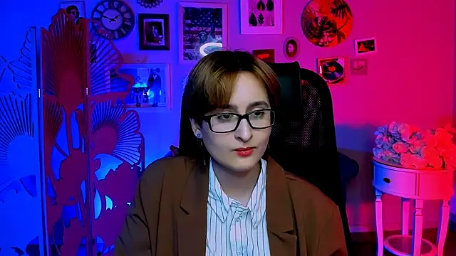 LixeLuna online show from April 2026 06:25:02 AM