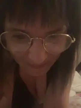 Xlilli69X online show from April 2026 07:18:01 PM