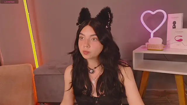 Im Elaris online show from April 2026 02:44:02 PM