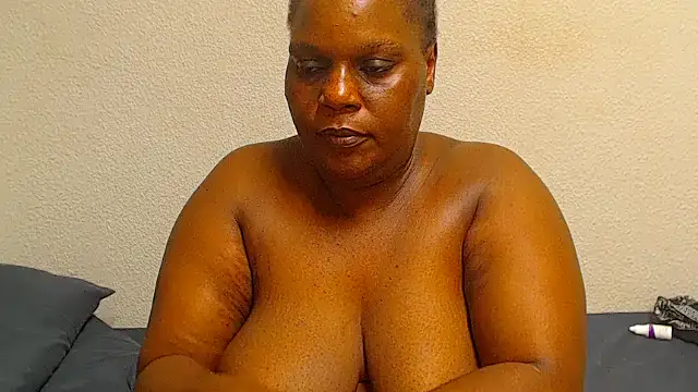 Busty42DDZA online show from May 2026 04:17:02 AM