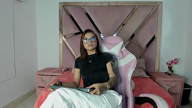 Snapshot of Angell_cherryht chatting on June 2026 08:46:01 PM Angell cherryht online show from June 2026 08:46:01 PM
