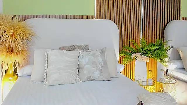 Snapshot of VanessaOwens1 chatting on March 2026 02:10:02 PM VanessaOwens1 online show from March 2026 02:10:02 PM