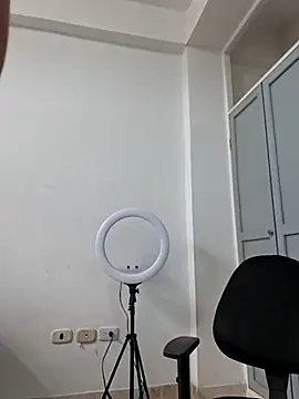 Ashly pinkxx online show from March 2026 08:47:02 PM