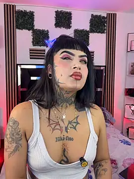 Snapshot of LauriInk1 chatting on March 2026 11:19:02 PM LauriInk1 online show from March 2026 11:19:02 PM