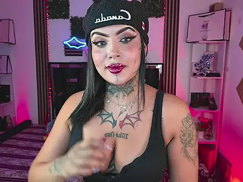LauriInk1 online show from May 2026 03:15:01 AM