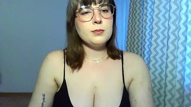 ClaraHard online show from June 2026 06:23:01 PM