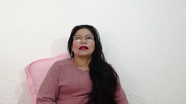 sexxylatinx1 online show from April 2026 03:42:01 PM