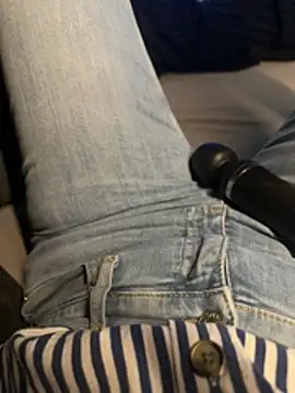 aleexii s online show from April 2026 07:58:02 PM