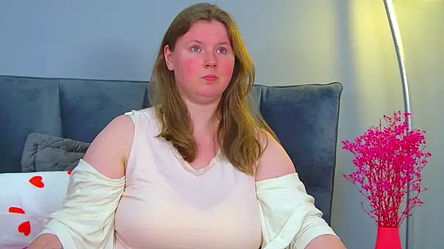 Snapshot of MelodyMoores chatting on July 2026 08:06:02 AM MelodyMoores online show from July 2026 08:06:02 AM