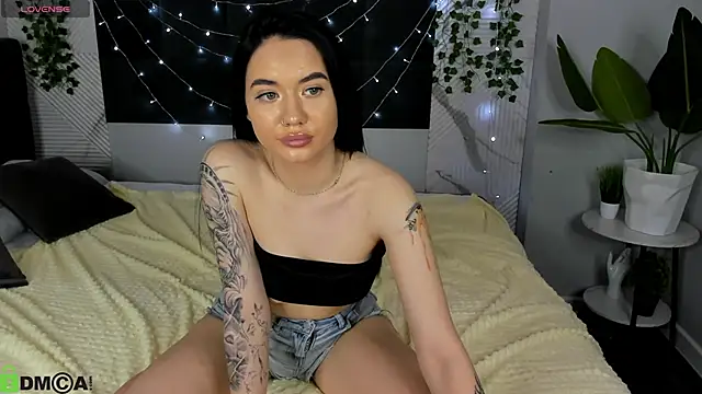 Snapshot of L1llian_Lee chatting on March 2026 11:38:02 AM L1llian Lee online show from March 2026 11:38:02 AM