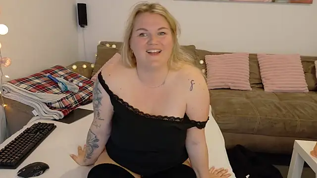 Snapshot of Jolina_Juice chatting on March 2026 07:25:01 AM Jolina Juice online show from March 2026 07:25:01 AM